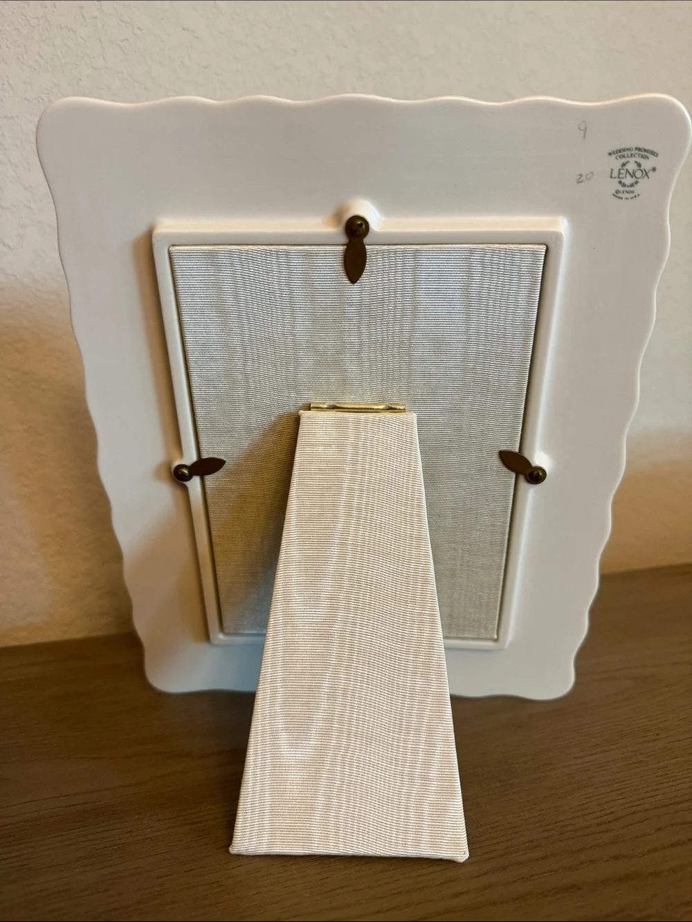 Lenox Cream Embossed Floral Picture Frame